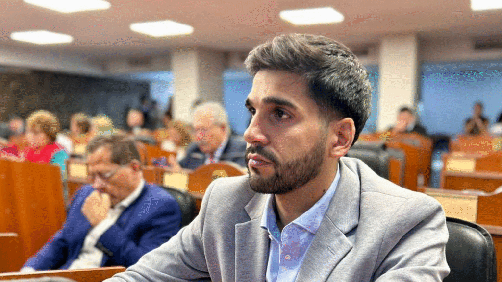 Puente cuestionó la unificación de Educación y Trabajo y apuntó contra la gestión de Jalil