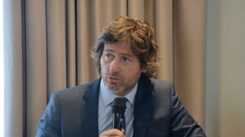 El ministro de Justicia nombró a su hermano como jefe de Gabinete