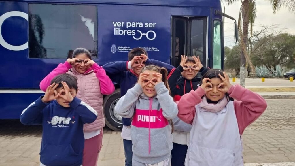 Lanzan el programa “Ver para Ser Libres” con atención oftalmológica gratuita para niños y adolescentes