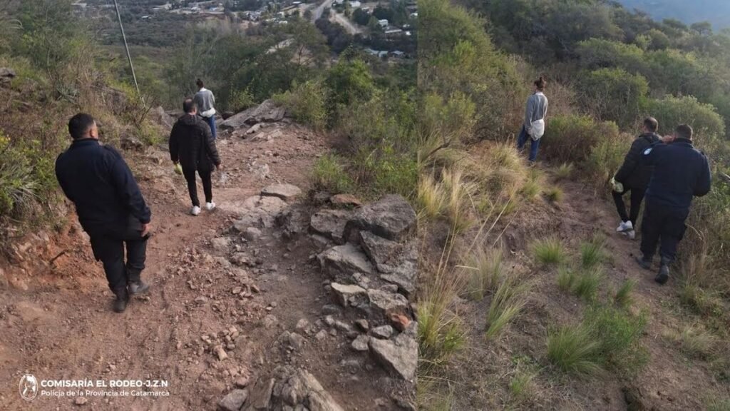 Asistieron a dos turistas que se desorientaron mientras hacían senderismo en El Rodeo Asistieron a dos turistas que se desorientaron mientras hacían senderismo en El Rodeo