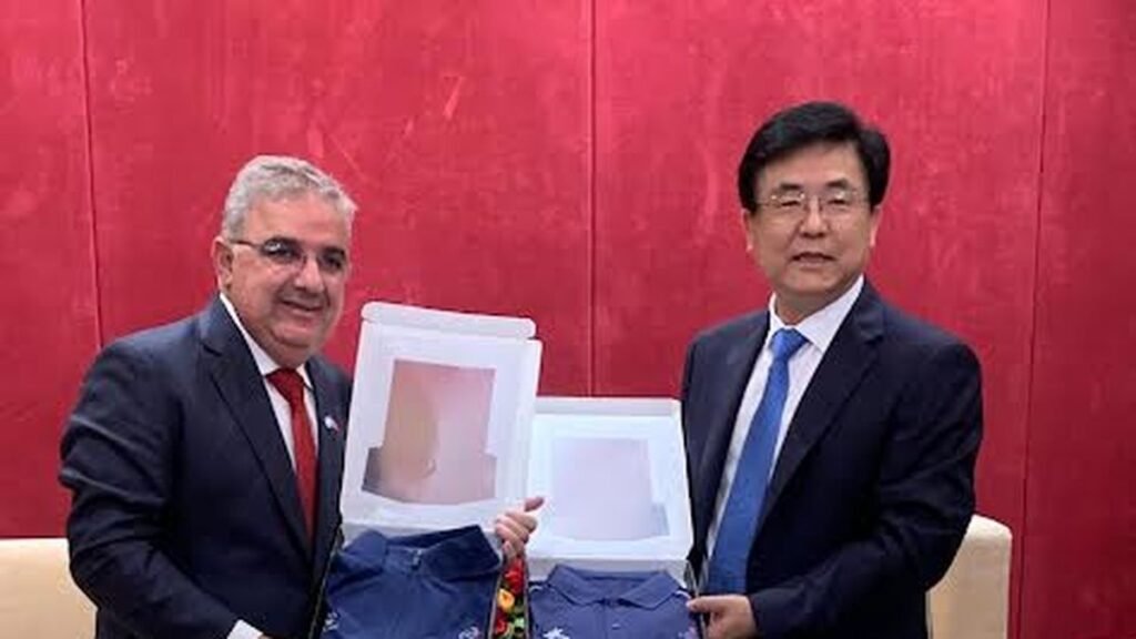 Jalil mantuvo un encuentro con autoridades de Fujian para ampliar la cooperación bilateral Jalil mantuvo un encuentro con autoridades de Fujian para ampliar la cooperación bilateral