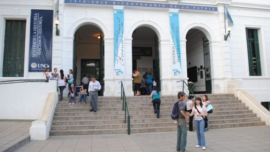 Deserción universitaria: advierten falta de preparación y poco dinero para estudiar Deserción universitaria: advierten falta de preparación y poco dinero para estudiar