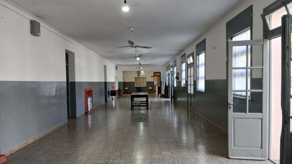 Mejoras edilicias en la escuela de Huaco