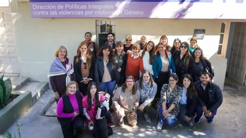 Fortalecen líneas de asistencia en salud mental