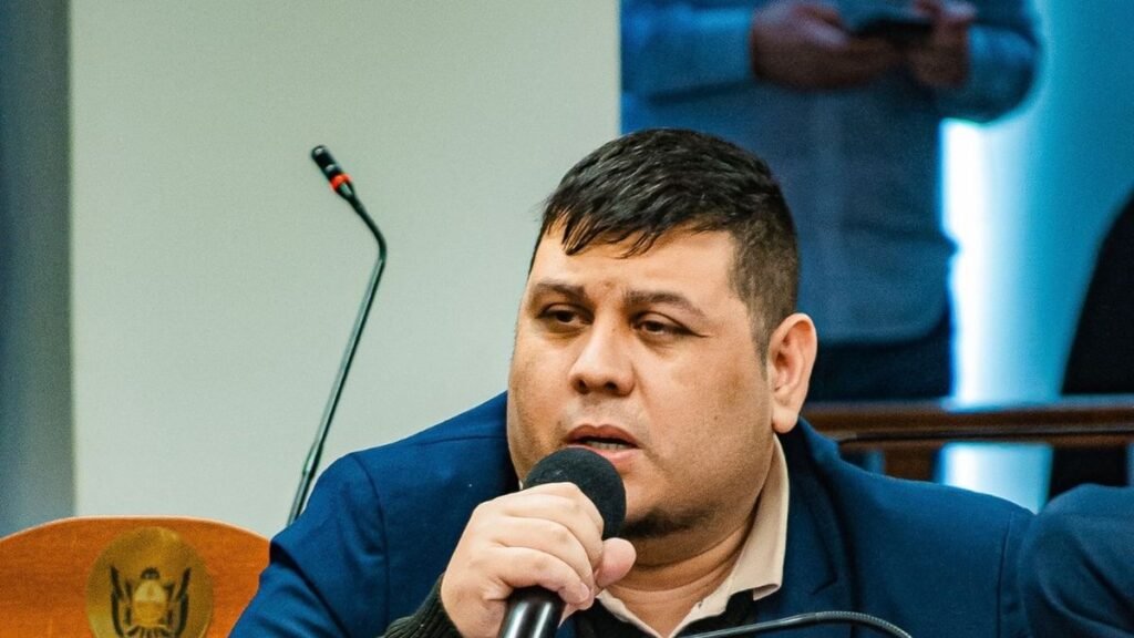 Lencina pidió auditar el empleo público