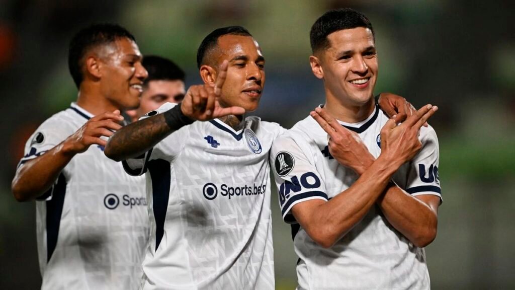 Independiente Rivadavia goleó y mantiene su invicto