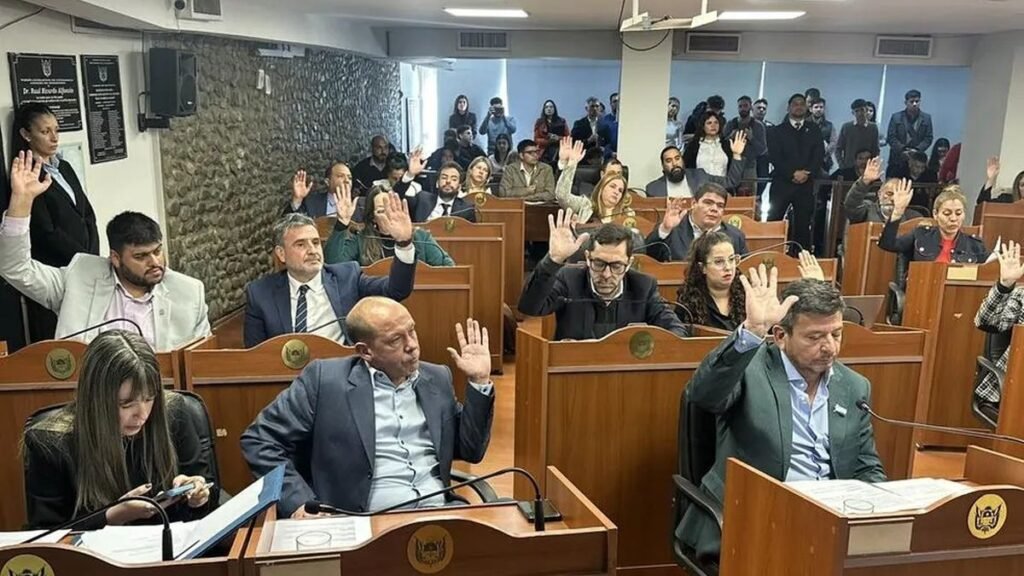 Rechazan actualizar salarios por mes Rechazan actualizar salarios por mes