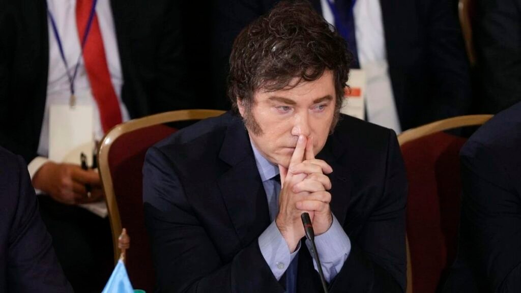 Cae la imagen de Milei y toca el nivel más bajo de su gestión