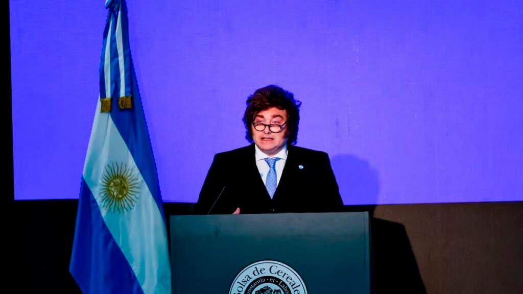 El Gobierno anunció la baja de retenciones al trigo, la cebada y la soja