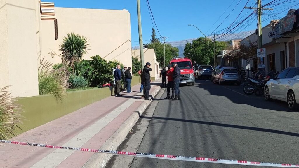 Se conoció el resultado de la autopsia del hombre fallecido en un kiosco del centro