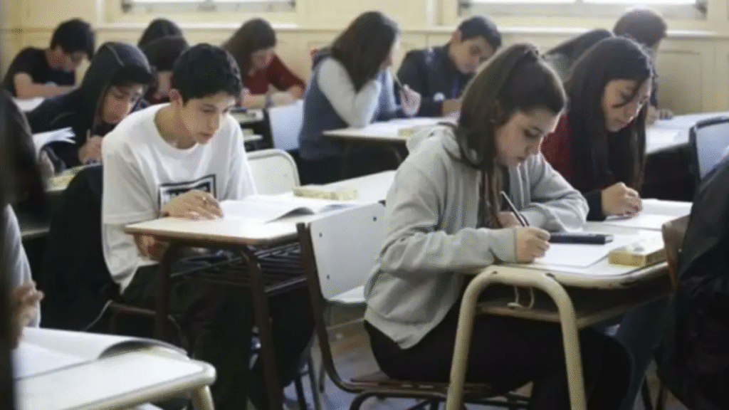 Más del 50% de los adolescentes no logra proyectar su futuro laboral