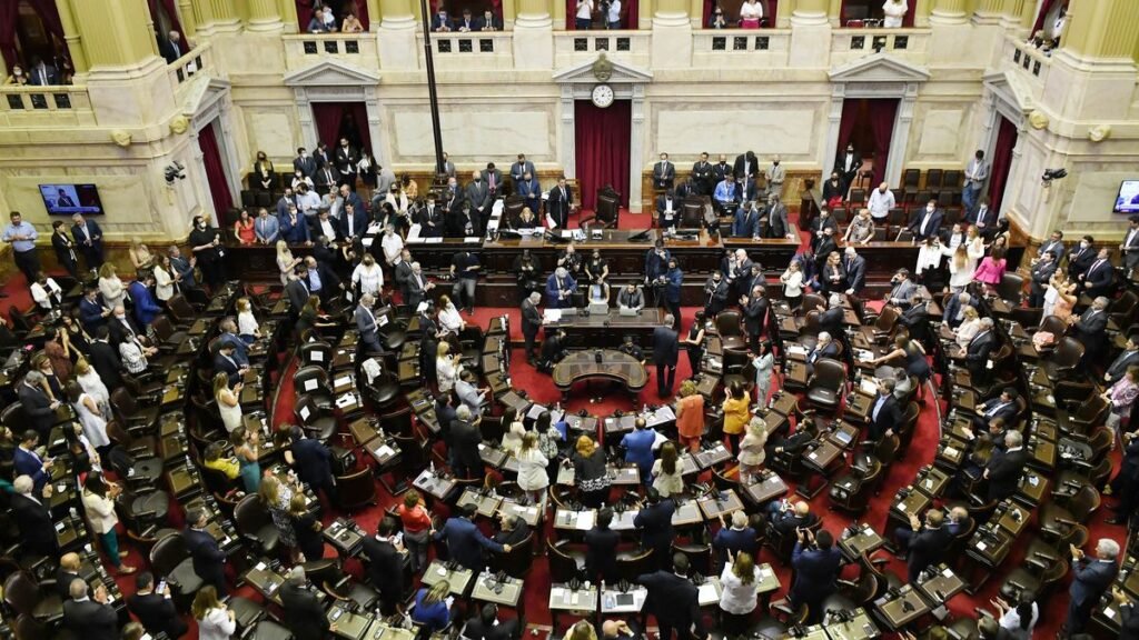 El oficialismo convocó a una sesión en Diputados: tratarán la ley de Hojarasca y tratados