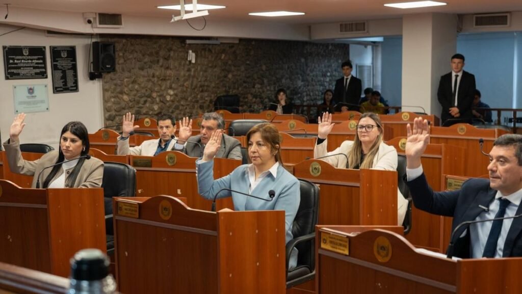 Senadores sesionarán en Piedra Blanca Senadores sesionarán en Piedra Blanca