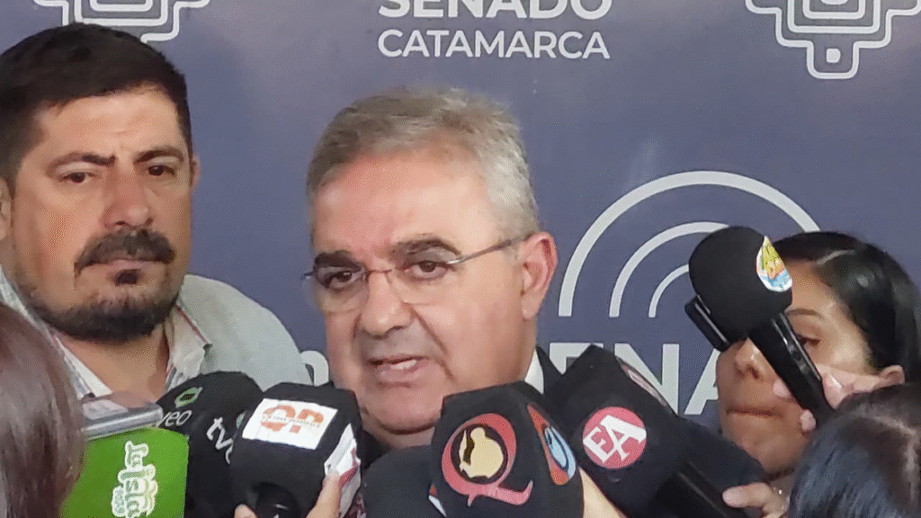 Raúl Jalil manifestó que mantiene un “muy buen diálogo con el gobierno nacional”