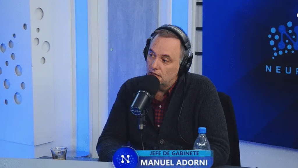 “Soy un tipo común”: Adorni reapareció y ratificó su lealtad a Milei “Soy un tipo común”: Adorni reapareció y ratificó su lealtad a Milei