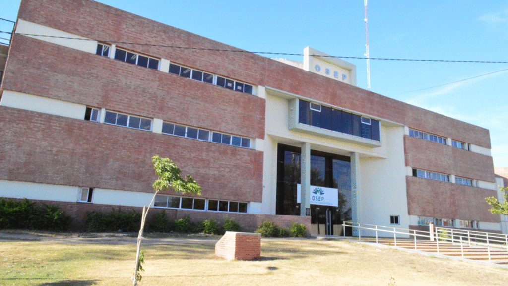 Allanaron dos laboratorios en Capital y Valle Viejo  por denuncias de la OSEP