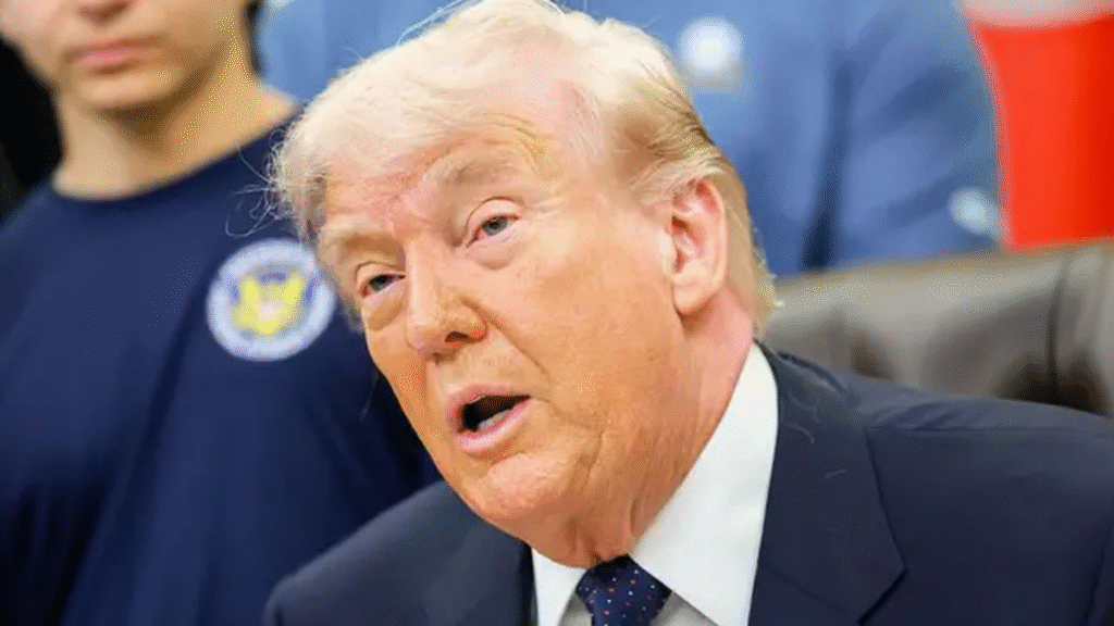 Donald Trump lanzó una dura adevertencia contra Irán: “No se reirán más de Estados Unidos”