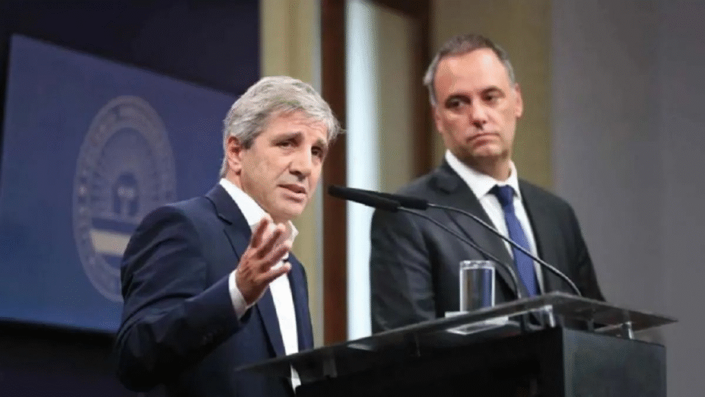 Caputo, sobre Adorni: “Pienso lo mismo que el presidente: es una persona honesta”