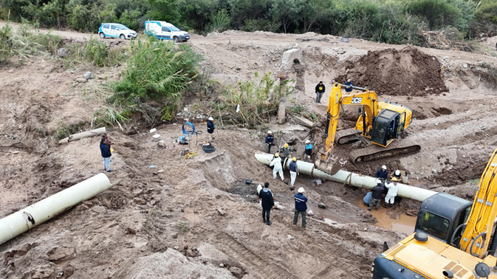 Finalizaron los arreglos en la cañería central y el servicio de agua se recupera en la zona sur