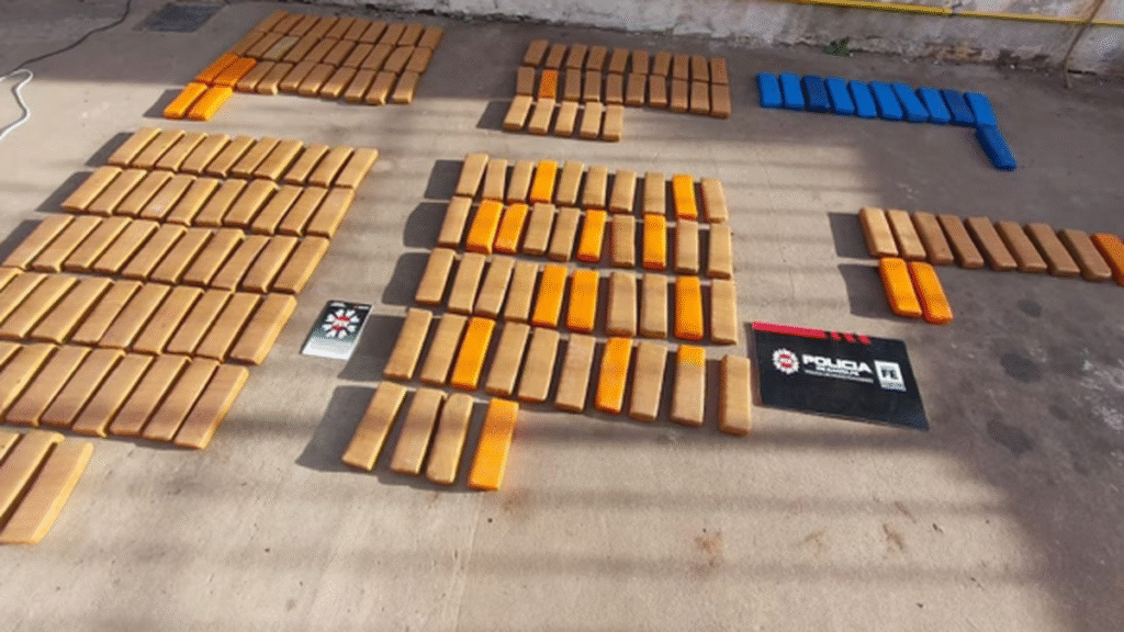 Investigaban robo de ganado y hallaron más de 109 kilos de marihuana