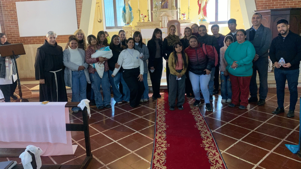La Escuela Secundaria N° 92 realizó una misa de bendición para sus estudiantes La Escuela Secundaria N° 92 realizó una misa de bendición para sus estudiantes