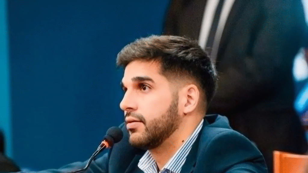 Una sesión de apenas 20 segundos: la oposición acusó al oficialismo de “vaciar el recinto” Una sesión de apenas 20 segundos: la oposición acusó al oficialismo de “vaciar el recinto”