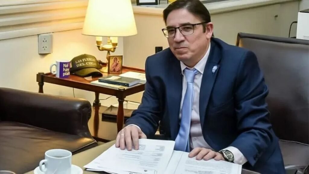 Educación pública: Subsecretario relativiza impacto de la marcha universitaria