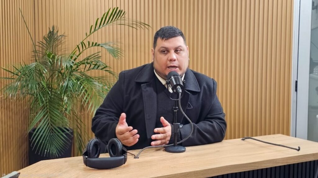 Lencina defendió la unidad de LLA Lencina defendió la unidad de LLA