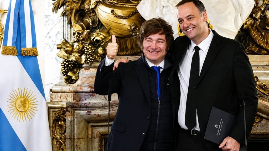 Manuel Adorni, el jarrón chino de Javier Milei