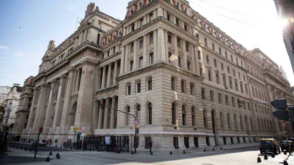 La Corte Suprema rechazó apartarse en la causa por el financiamiento universitario
