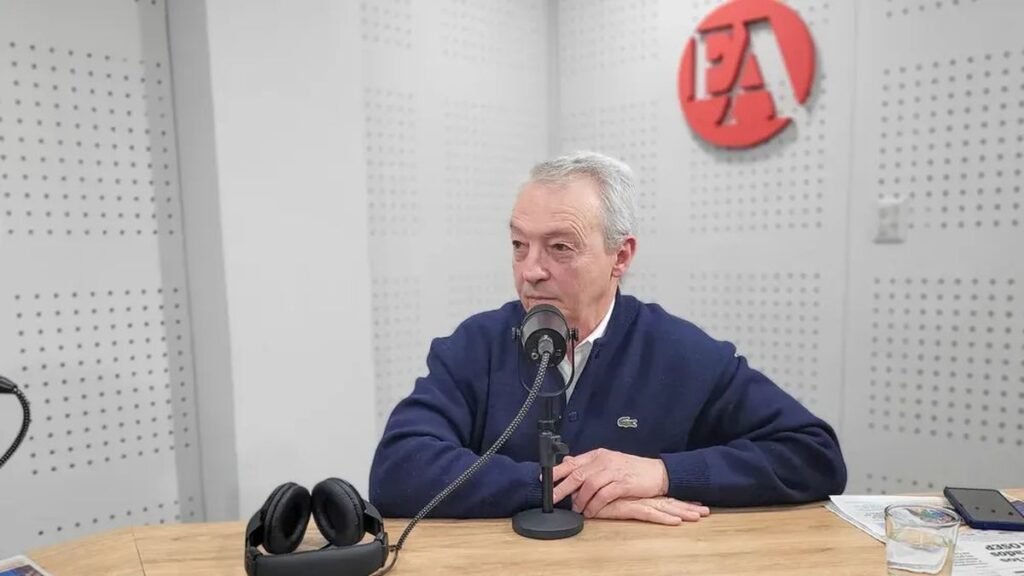 Manzi cuestionó el “blindaje” político al jefe de Gabinete