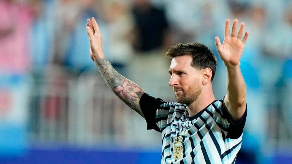 Messi hizo historia y el mundo se rindió a sus pies