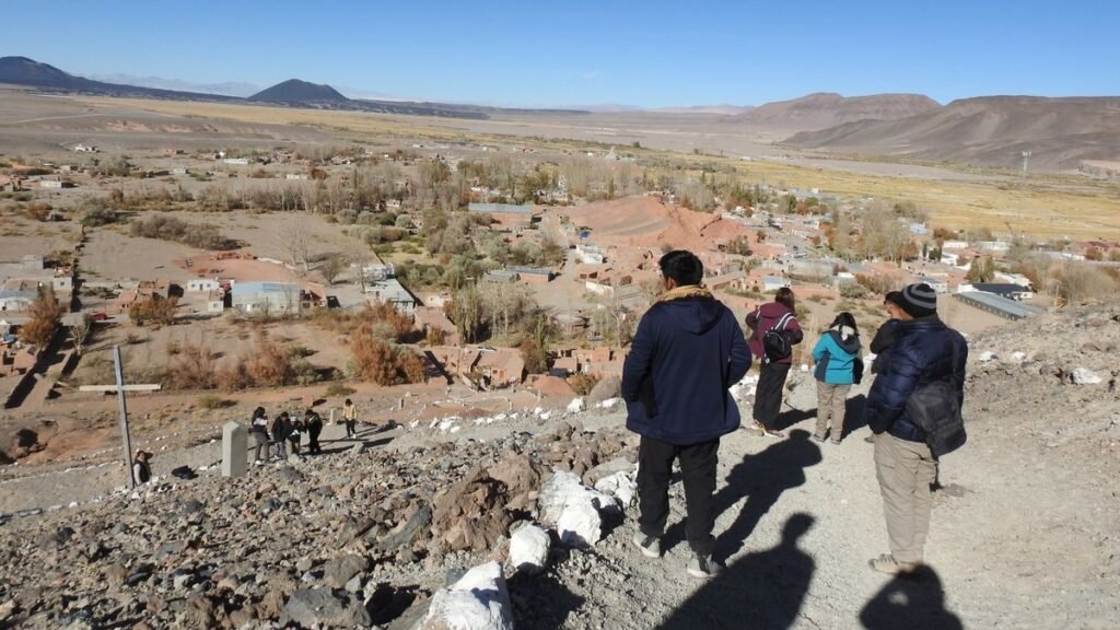 Antofagasta de la Sierra fue sede de un encuentro sobre geoturismo y sostenibilidad Antofagasta de la Sierra fue sede de un encuentro sobre geoturismo y sostenibilidad