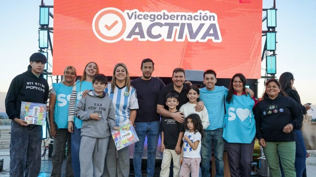 Gran convocatoria en el intercambio de figuritas durante la Liga Freestyle Catamarca Gran convocatoria en el intercambio de figuritas durante la Liga Freestyle Catamarca