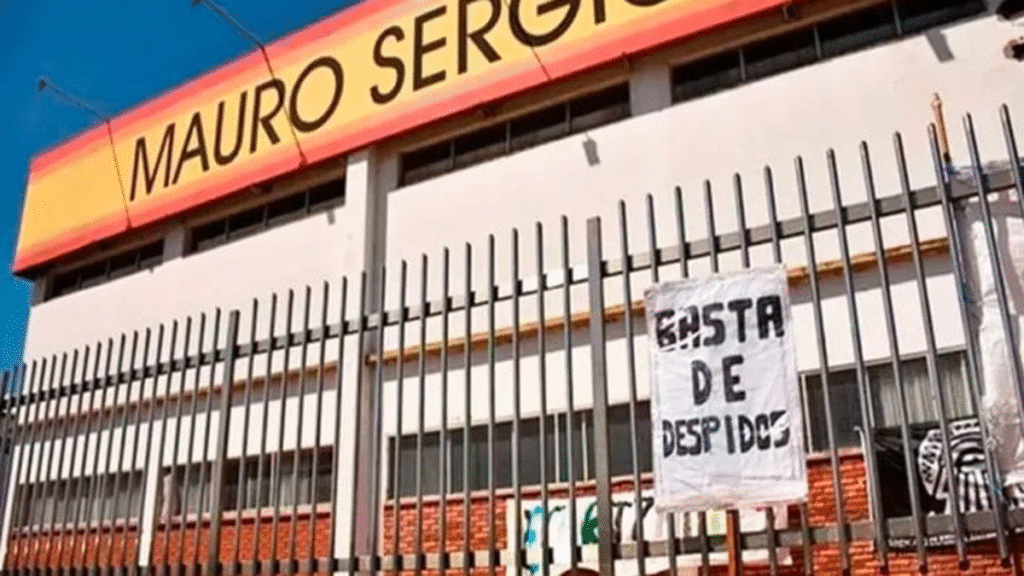 Crisis en Textilana: “Llegamos a ser más de 800 empleados y hoy somos 200” Crisis en Textilana: “Llegamos a ser más de 800 empleados y hoy somos 200”