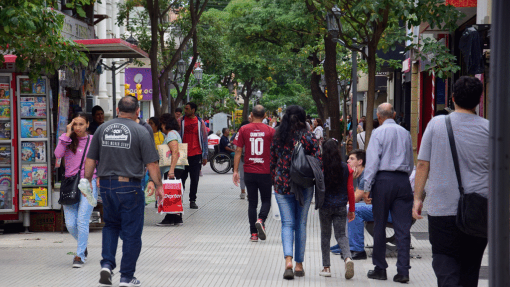 Hay 5,3 millones de personas en “mora tardía” y la tasa de Catamarca es del 34,8%