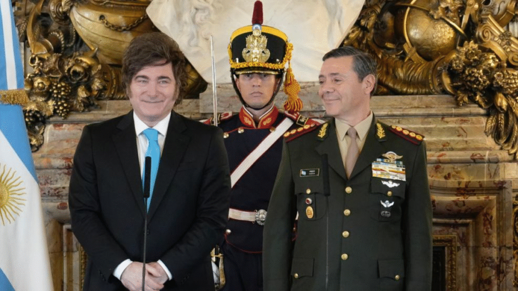 Militares podrán tener un segundo empleo para paliar la crisis salarial
