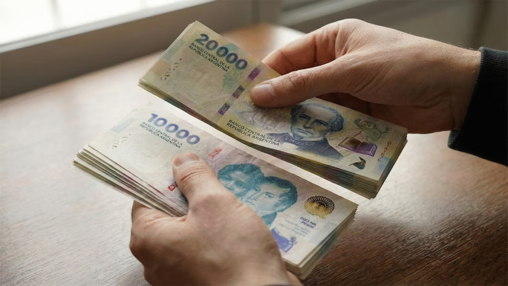 El salario mínimo atraviesa uno de sus peores momentos y profundiza la crisis de ingresos