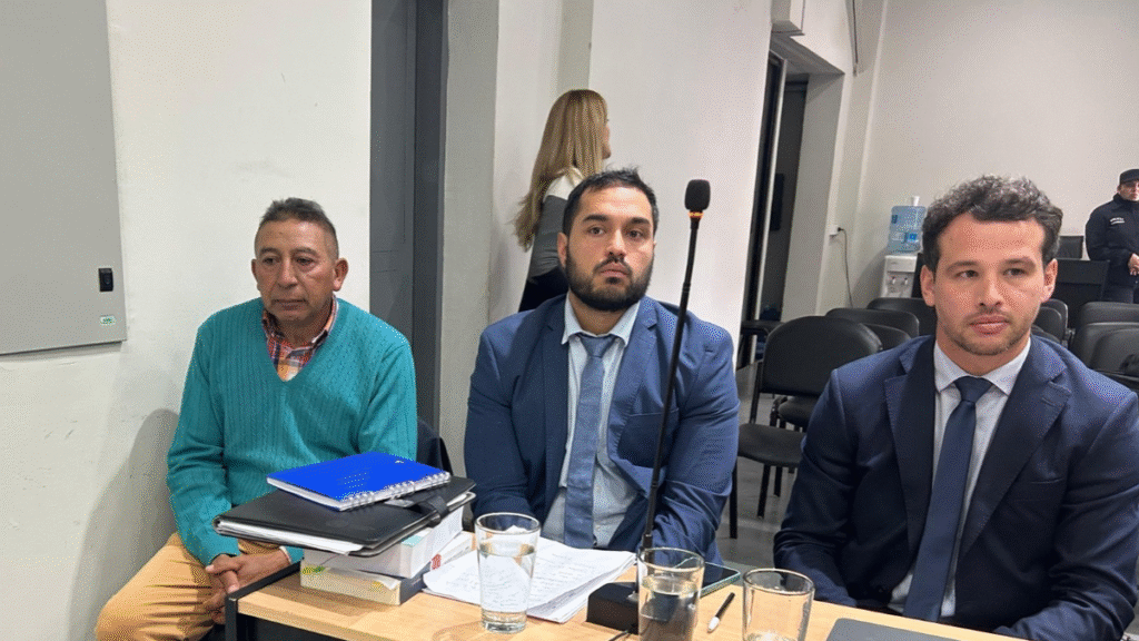 Tras los alegatos, el jurado definirá mañana el futuro de Aguilar por el crimen del policía Diego Chávez Tras los alegatos, el jurado definirá mañana el futuro de Aguilar por el crimen del policía Diego Chávez