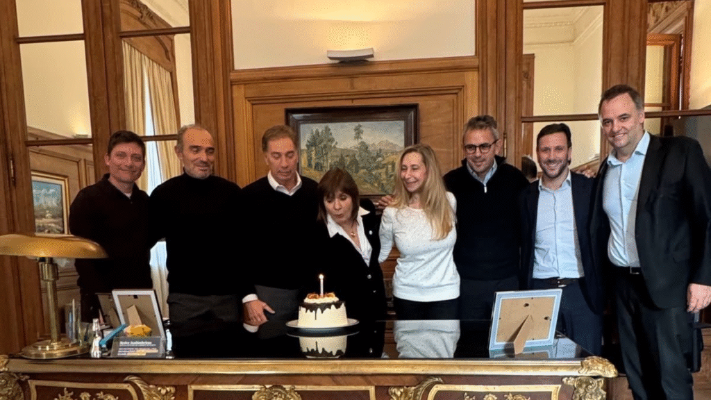Karina Milei mostró una foto de la cúpula oficialista celebrando el cumpleaños de Patricia Bullrich