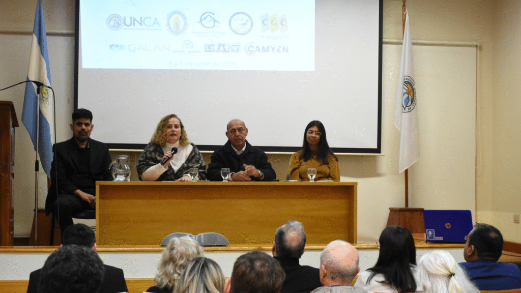 La decana de Tecnología instó a renovar el compromiso con la educación pública La decana de Tecnología instó a renovar el compromiso con la educación pública