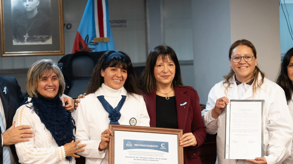 La Escuela N° 114 “Próspero Vilca” de Santa María recibió un reconocimiento por su compromiso ambiental y educativo