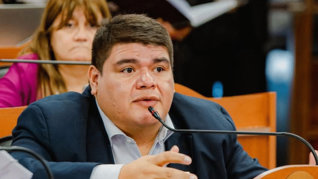 Hernán Díaz impulsa un programa de asistencia alimentaria para deportistas federados Hernán Díaz impulsa un programa de asistencia alimentaria para deportistas federados