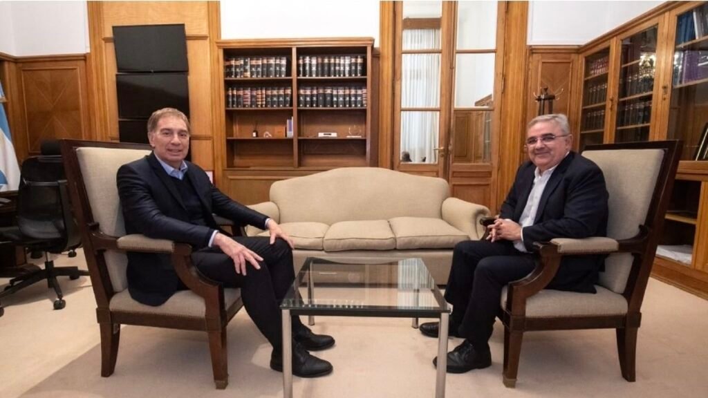 Santilli y Jalil analizaron agenda parlamentaria y proyectos de inversión para Catamarca Santilli y Jalil analizaron agenda parlamentaria y proyectos de inversión para Catamarca