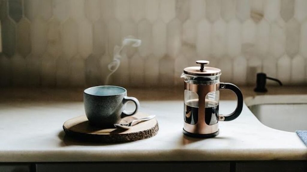 Cafetera francesa: proporción de café y agua para una preparación perfecta