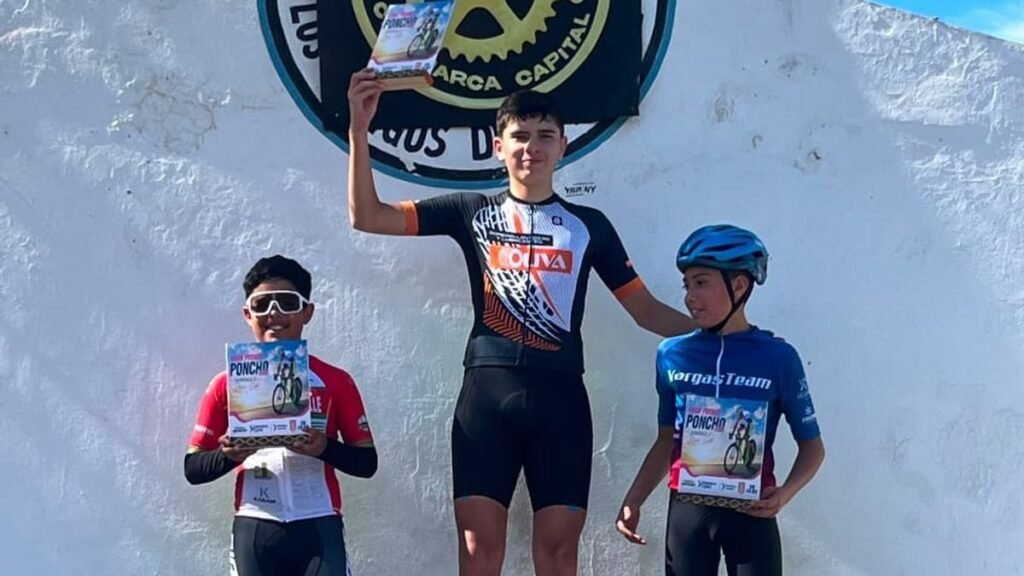 Castro se quedó con el podio del GP Poncho 2026