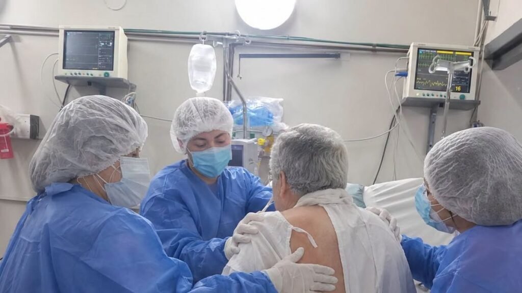 El sistema de Salud Pública cubre al 70% de la población y el porcentaje aumenta