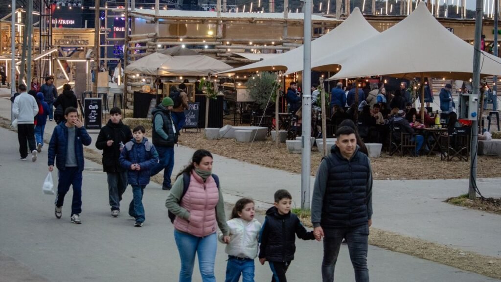 Música, encuentro y cultura en el corazón del Mercado Cultural