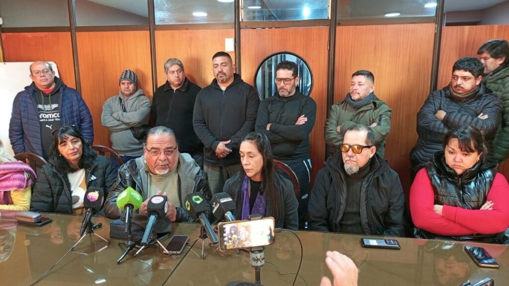 Gremios vuelven a la carga por el cobro del plus médico