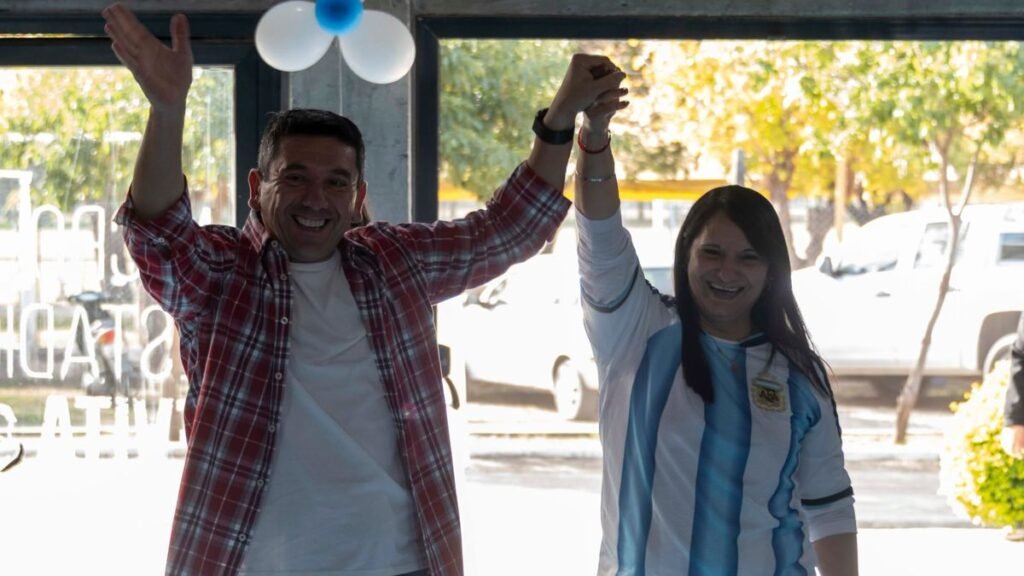 Intiman a la Municipalidad de FME por uso no autorizado de fotografías en la Fiesta del Poncho